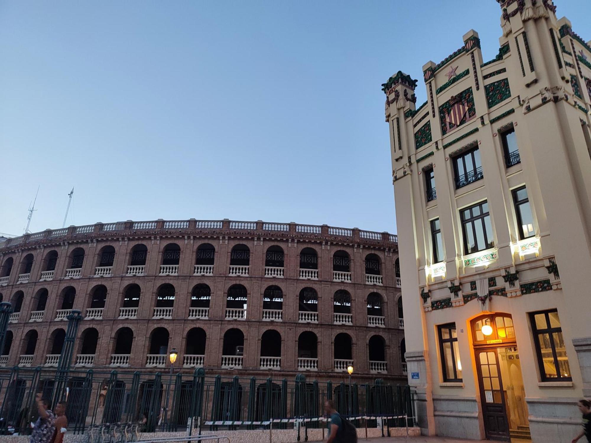 Central Rooms Valencia Downtown - Bruno Apartments Coliving Exterior photo